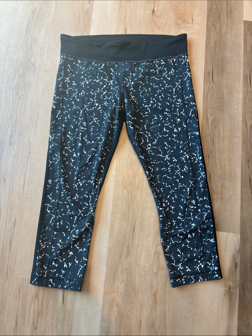 Under Armour Black Leggings with White Speckle Print